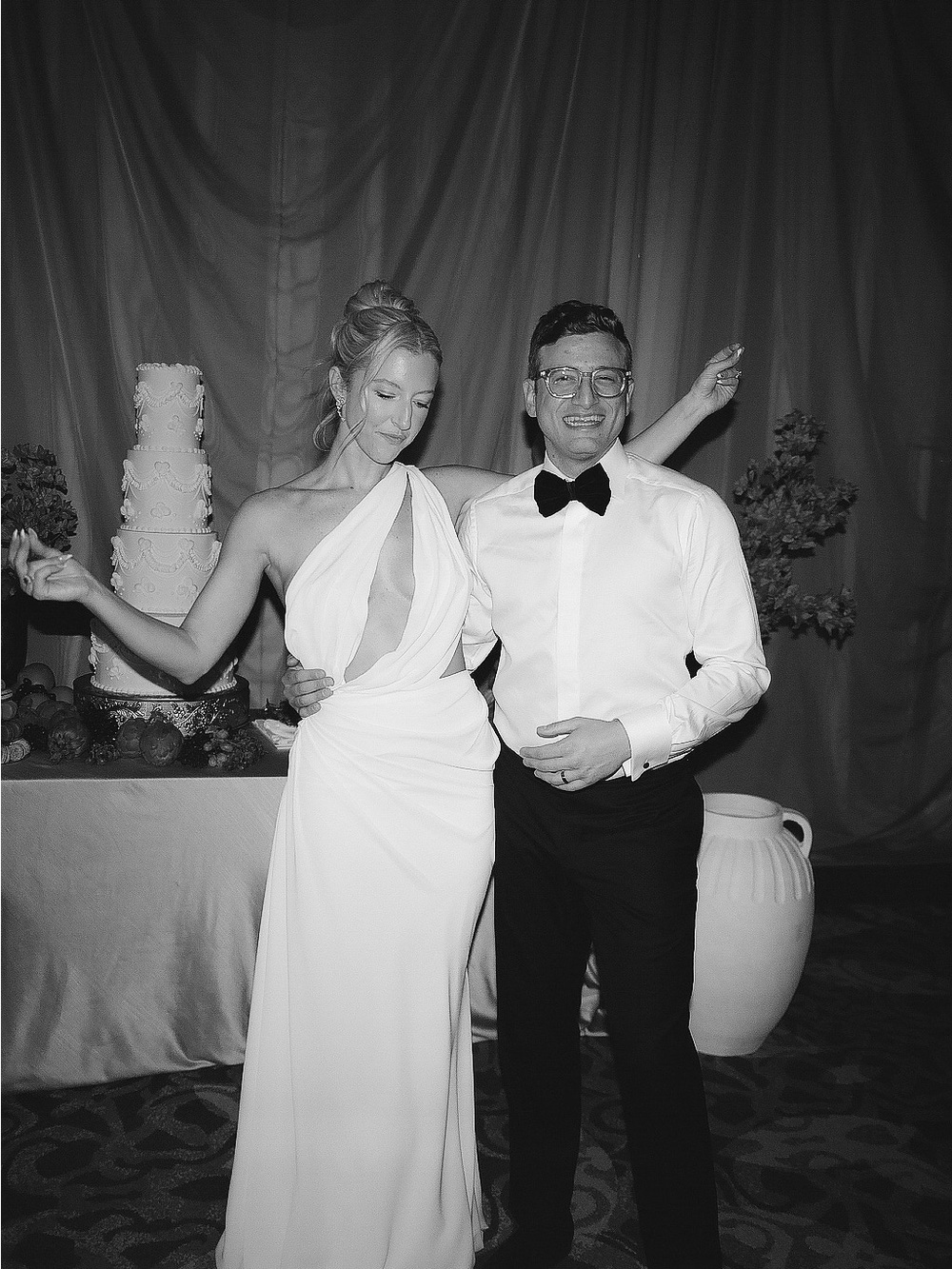 Custom Karla Gil Elegant One-Shoulder Ivory Draped Evening Dress - Picture 9 of 13
